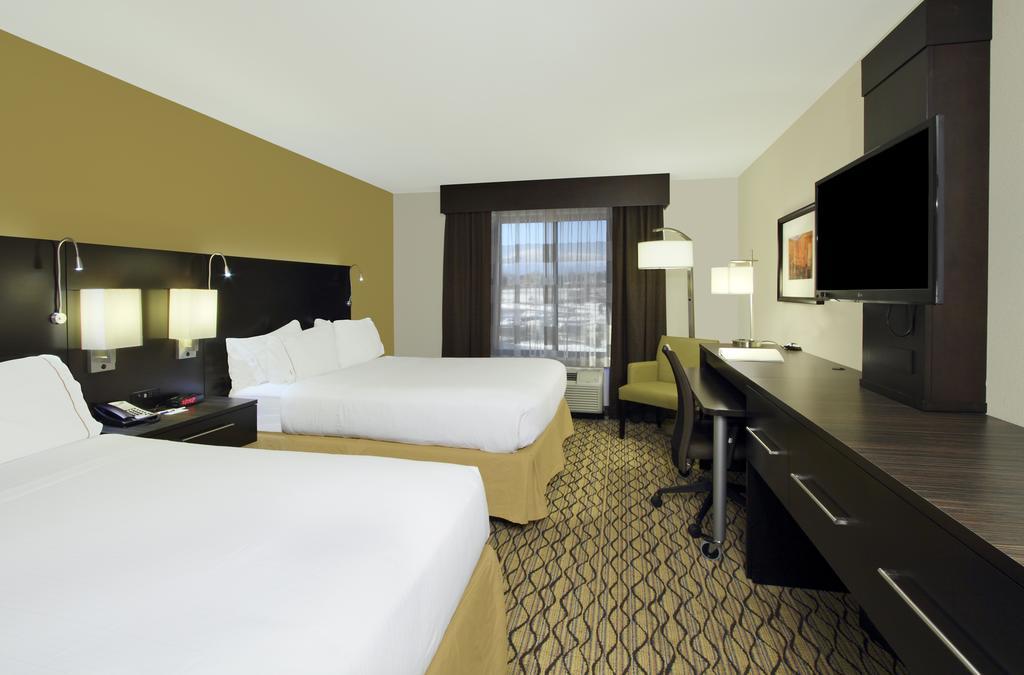 Holiday Inn Express - Colorado Springs - First & Main, An Ihg Hotel Room photo